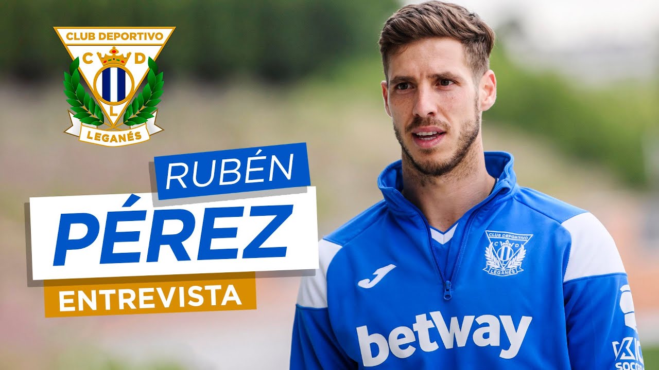 El jugador del C.D. Leganés RUBÉN PÉREZ responde a los periodistas